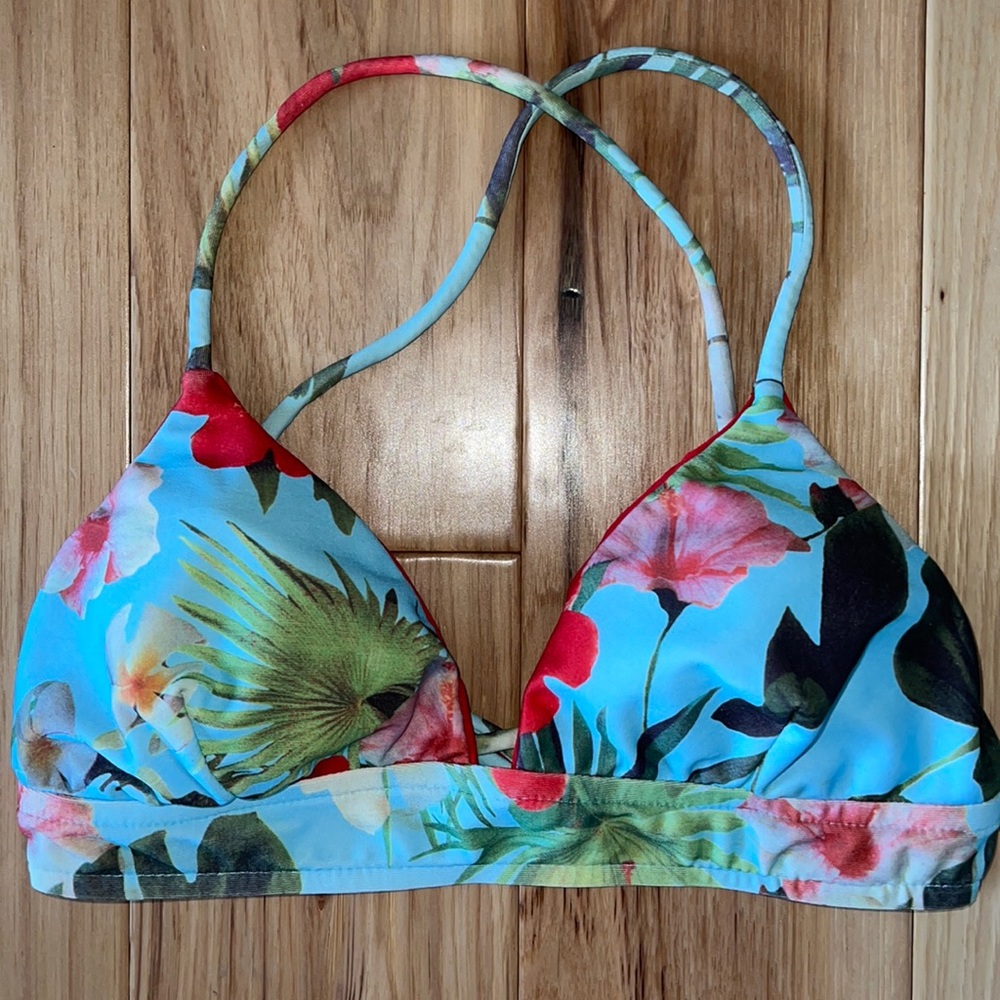 EUC GUESS Floral Bikini Top, M